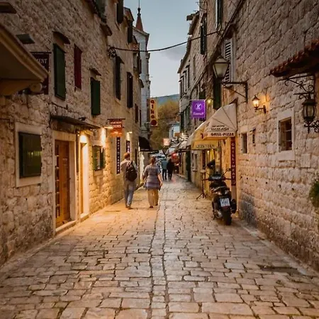 Central * Trogir